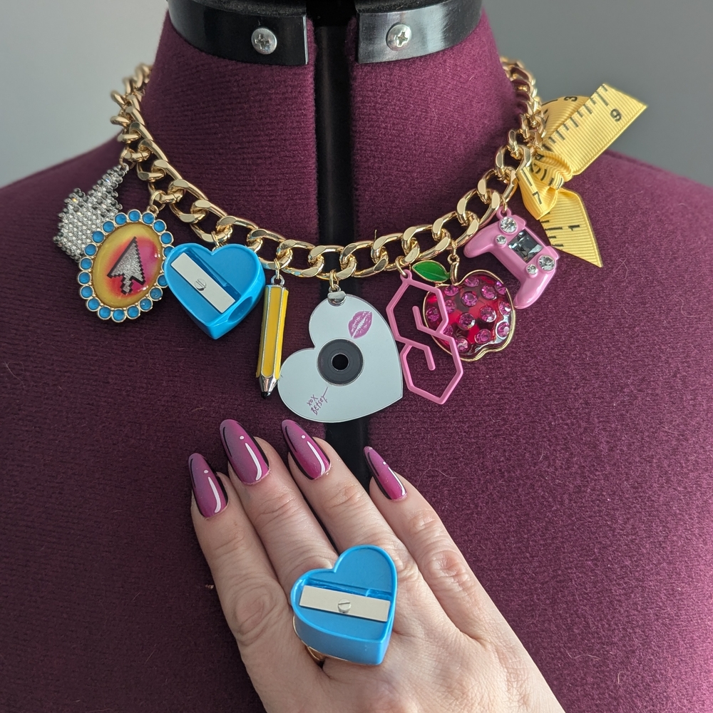 Adorable Betsey Johnson Gold Charm Necklace And Ring